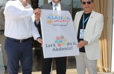 Bakan Çavuşoğlu’dan “Let’s Do It” hareketi