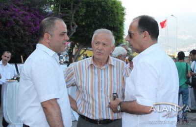 (EN) Başkan Burhan Sili gazetecilere destek verdi