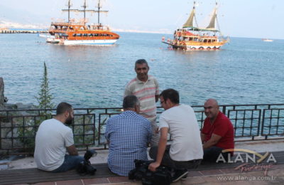 (EN) Başkan Burhan Sili gazetecilere destek verdi