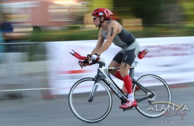 (EN) Triathlon nefesleri kesti