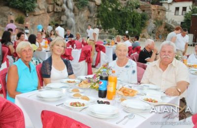 Barış için iftar