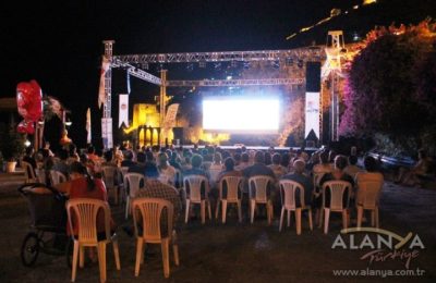 Film festivaline yoğun ilgi