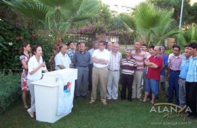 (EN) Eğitim Semineri Katılımcılarına belgeleri törenle takdim edildi