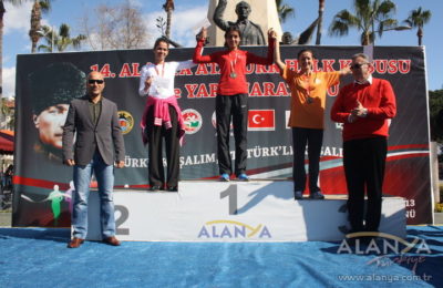 Alanya Atatürk Koşusu ve Yarı Maratonu Sona Erdi