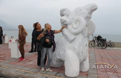 (EN) Heykeller turizme kazandırıldı (Foto Galeri)