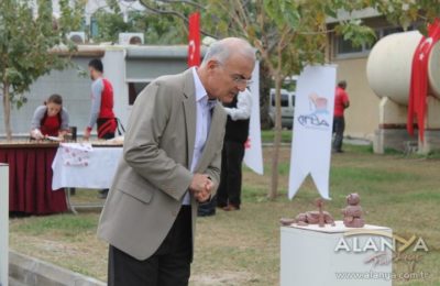 (EN) Heykeller turizme kazandırıldı (Foto Galeri)