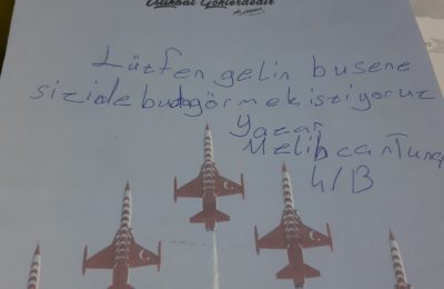 (Turkish) Çocuklardan Türk Yıldızları’na 20 bin mektup