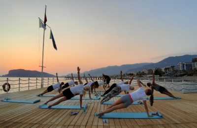 Fin güzelleri Alanya’dan geçti