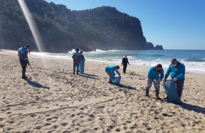 Alanya sahilleri temizleniyor