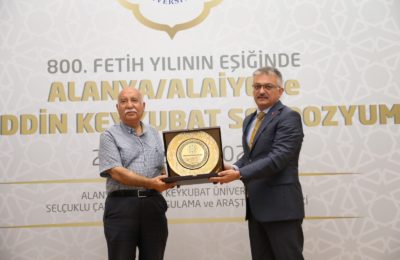 (Turkish) Vali’den ALTİD’e plaket