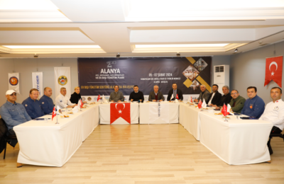 ALANYA’DA İKİ ETKİNLİK BİR ARADA