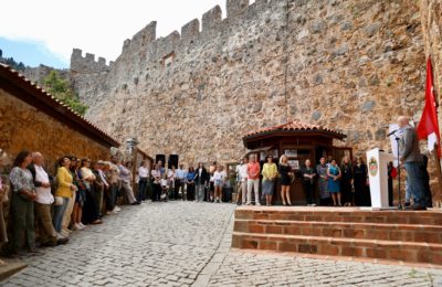 KIZILKULE’DE TÜRK DÜNYASI PALETİ RESİM SERGİSİ AÇILDI
